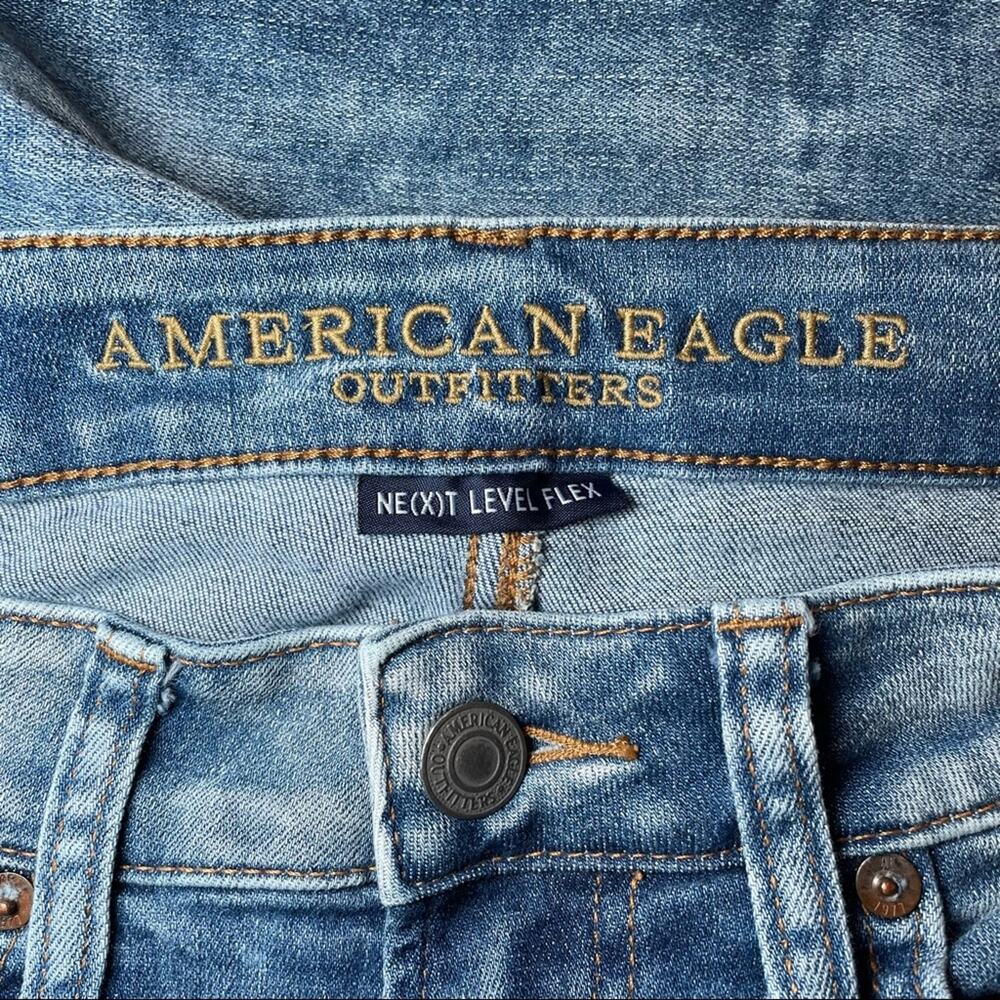 AMERICAN EAGLE SKINNY DISTRESSED LIGHT WASH DENIM JEANS - 28 X 30 - Picture 7 of 9